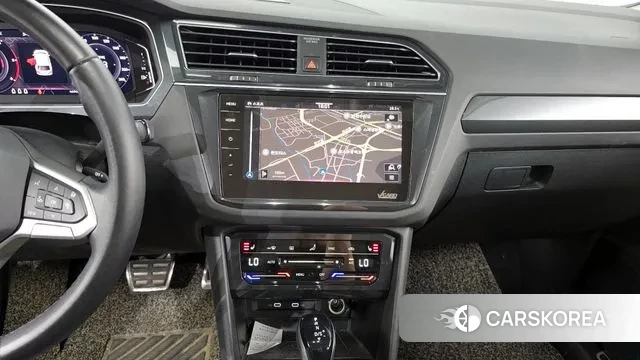 Volkswagen Tiguan second Generation 2021 Белый из Кореи, фото 5