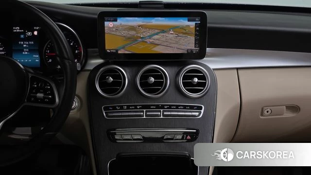 Mercedes-Benz C-Class W205 2018 Серебристо-серый из Кореи, фото 5