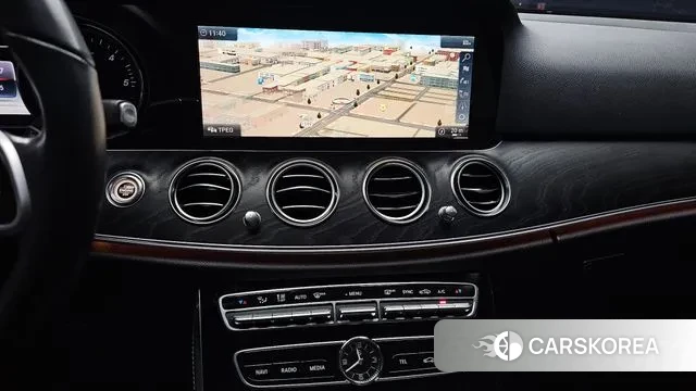 Mercedes-Benz E-Class W213 2019 Серый из Кореи, фото 5