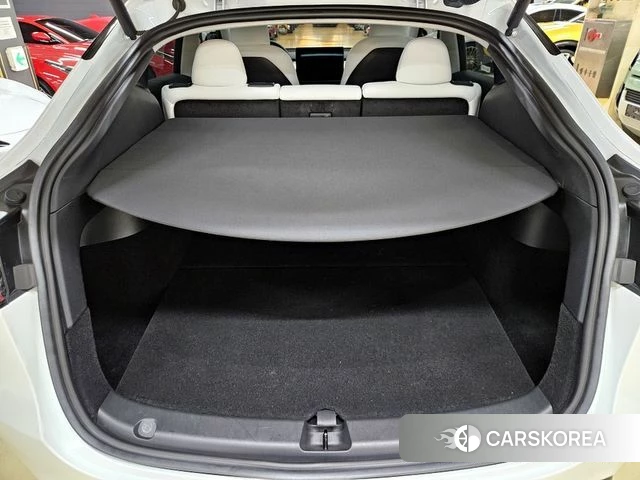 Tesla Model Y 2023 Белый из Кореи, фото 5