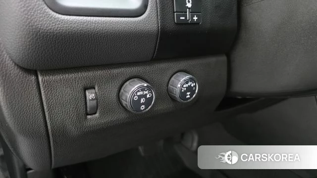 Chevrolet (GM Daewoo) Real New Colorado 2022 Черный из Кореи, фото 5