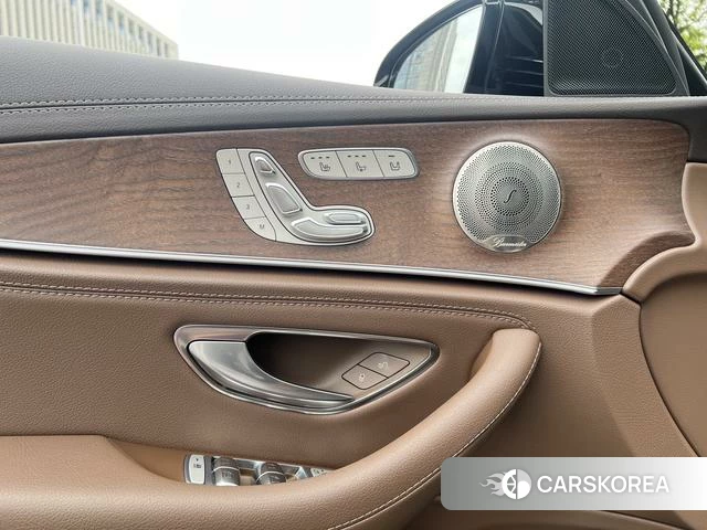 Mercedes-Benz E-class 2021 Черный из Китая, фото 5