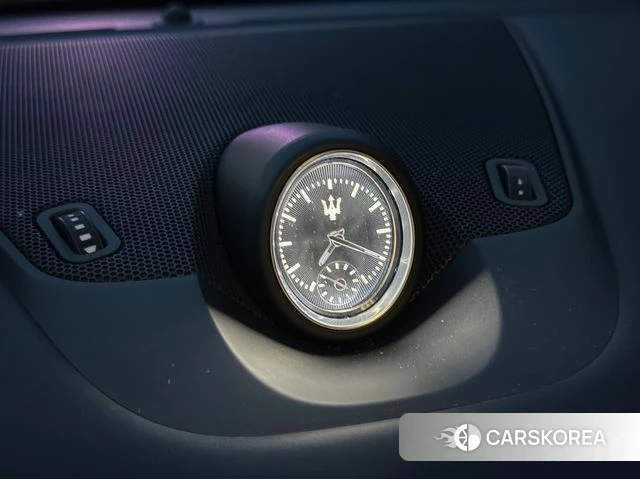 Maserati Levante 2019 Серый из Кореи, фото 5