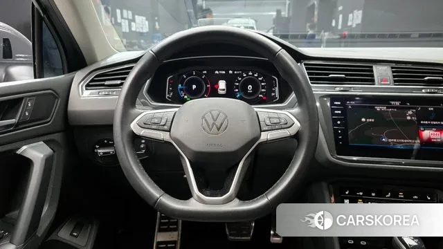 Volkswagen Tiguan second Generation 2022 Серый из Кореи, фото 5