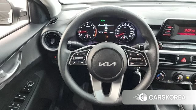 Kia The New K3 2nd generation 2022 Белый из Кореи, фото 5