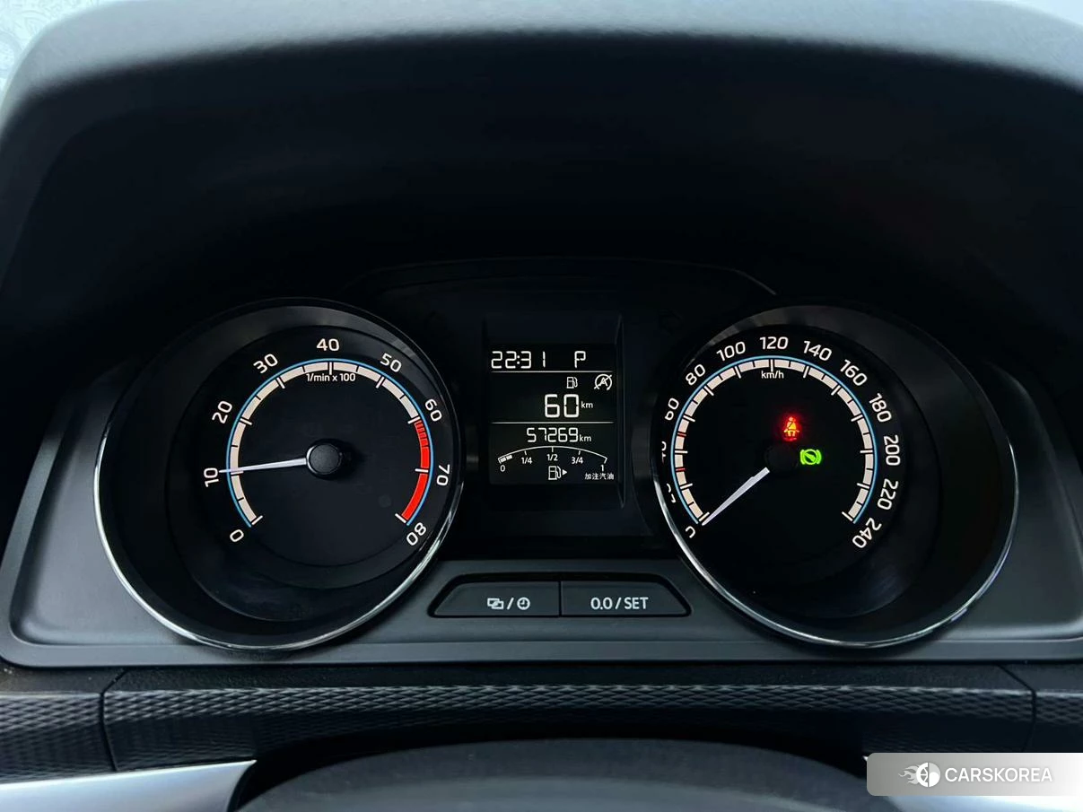 Skoda Komick 2022 Белый из Китая, фото 5