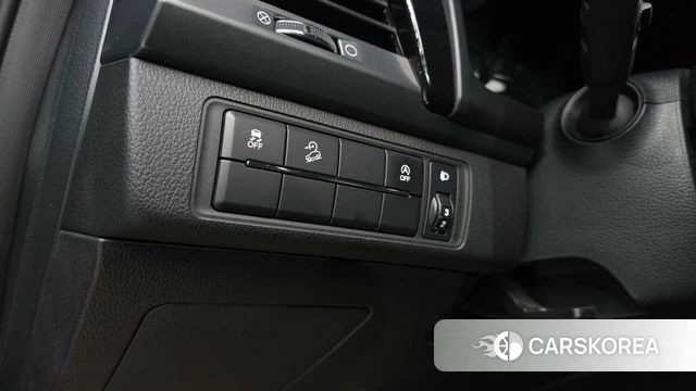 Ssangyong The New Rexton Sports Cannes 2022 Темно-зеленый из Кореи, фото 5