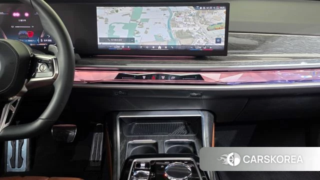 BMW 7 Series (G70) 2024 Черный из Кореи, фото 5