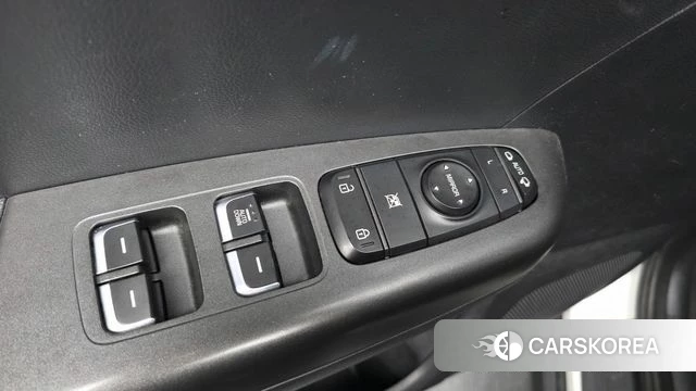 Kia Sportage The Bold 2018 Белый из Кореи, фото 5