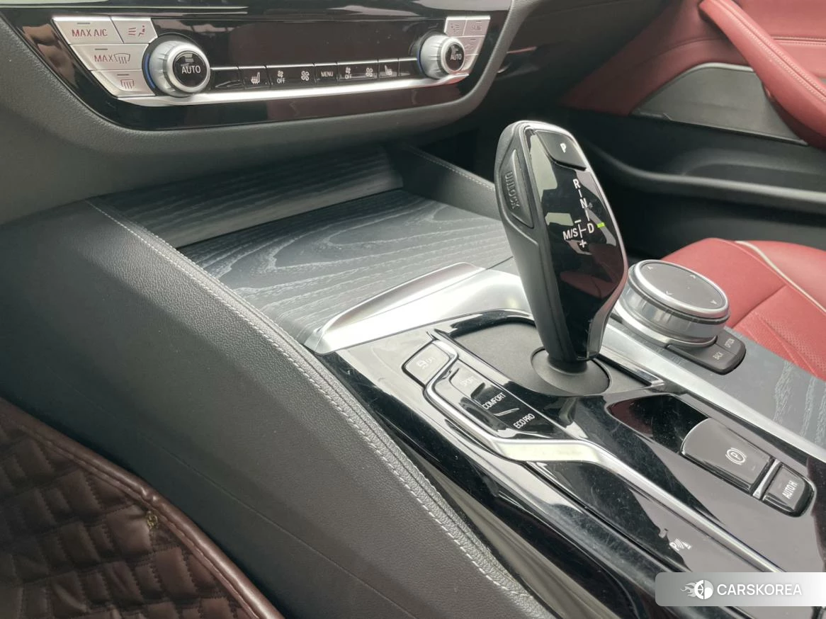 BMW 5 series 2021 Черный из Китая, фото 5