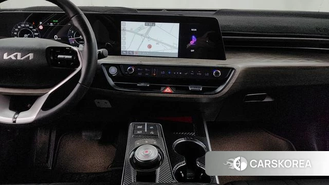 Kia K8 2023 Серебристо-серый из Кореи, фото 5