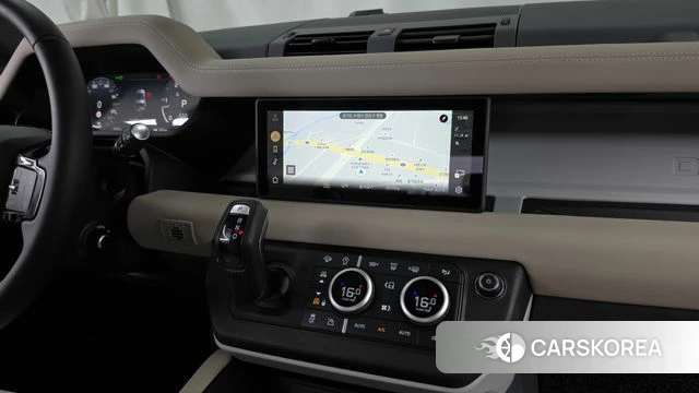 Land Rover Defender (L663) 2024 Черный из Кореи, фото 5