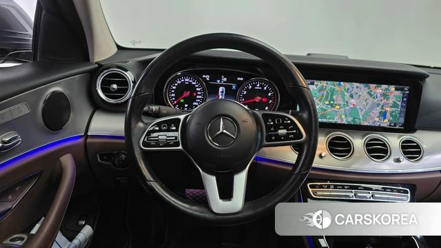 Mercedes-Benz E-Class W213 2018 Серый из Кореи, фото 5