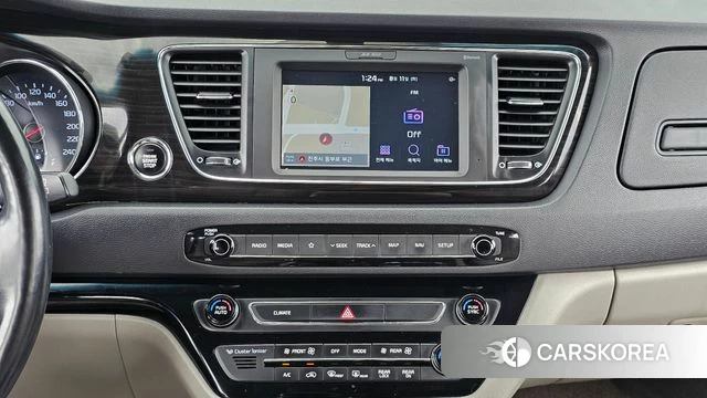 Kia The New Carnival 2018 Серебристо-серый из Кореи, фото 5