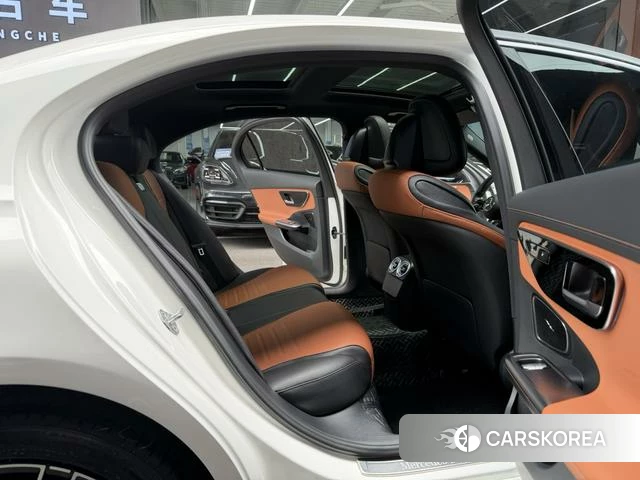 Mercedes-Benz Class C 2022 Белый из Китая, фото 5