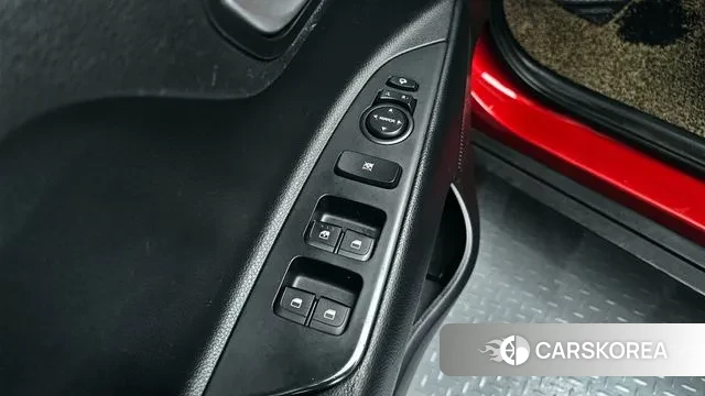 Kia Stonic 2019 Красный из Кореи, фото 5