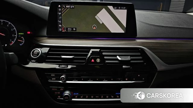 BMW 5 Series (G30) 2019 Серый из Кореи, фото 5