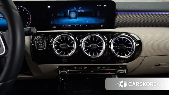 Mercedes-Benz A-Class W177 2023 Черный из Кореи, фото 5