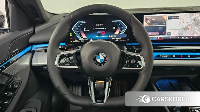 BMW 5 Series (G60) 2025 Черный из Кореи, фото 5