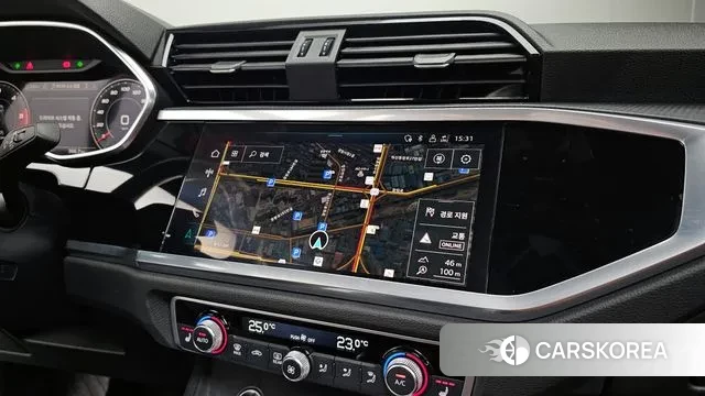 Audi Q3 (F3) 2022 Белый из Кореи, фото 5