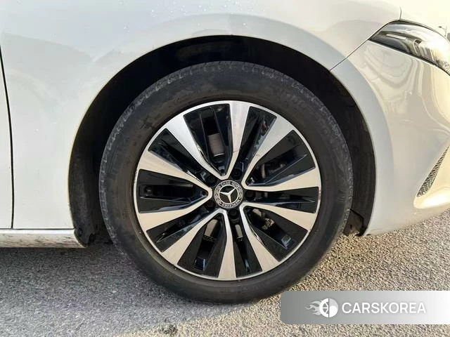Mercedes-Benz Class A (imported) 2023 Белый из Китая, фото 5