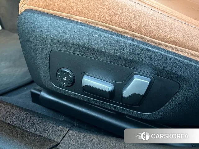 BMW 3 Series (G20) 2023 Белый из Кореи, фото 5