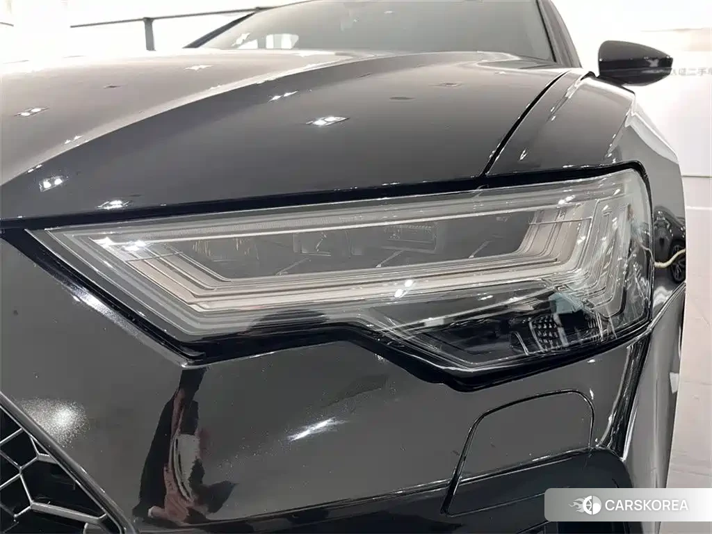 Audi A6L 2021 Черный из Китая, фото 5