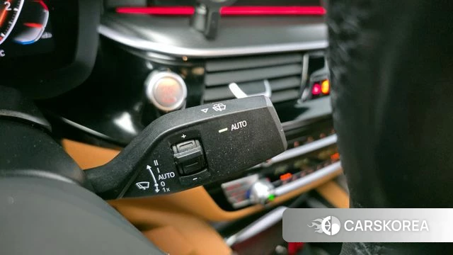 BMW 5 Series (G30) 2023 Синий из Кореи, фото 5