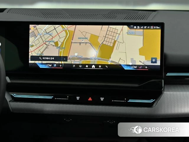 BMW 5 Series (G60) 2024 Серебристо-серый из Кореи, фото 5