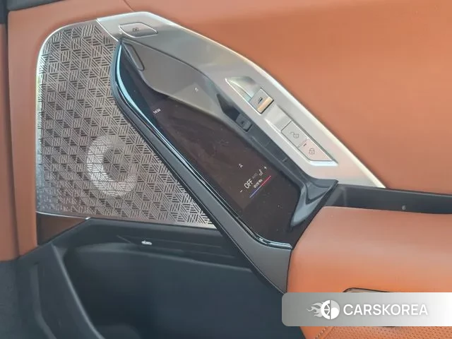 BMW 7 Series (G70) id 2888912 из Кореи 5