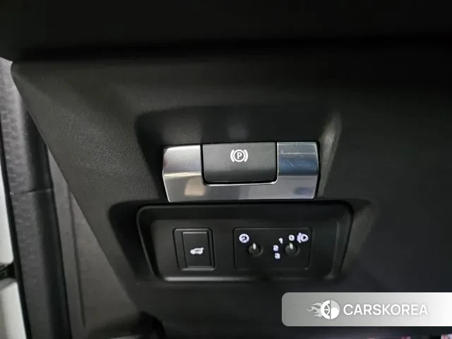 Land Rover Discovery Sports 2nd Generation 2020 Белый из Кореи, фото 5