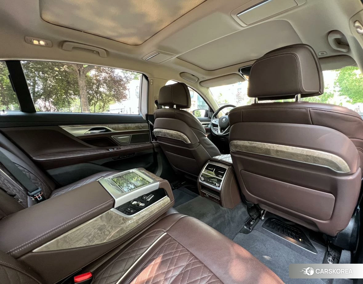 BMW 7 series 2020 Черный из Китая, фото 5