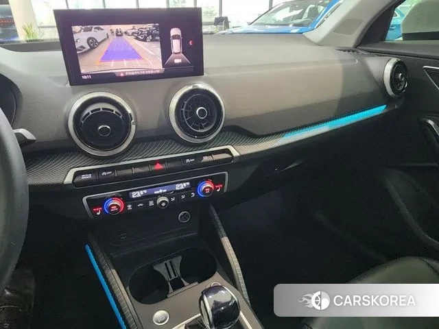Audi Q2 2023 Белый из Кореи, фото 5