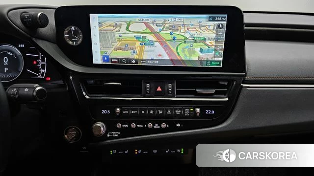 Lexus ES300h 7th generation 2024 Белый из Кореи, фото 5