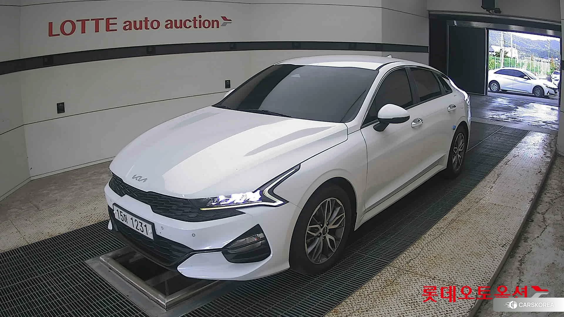 Kia K5 2022 Snow White Pearl (optional) из Кореи, фото 5