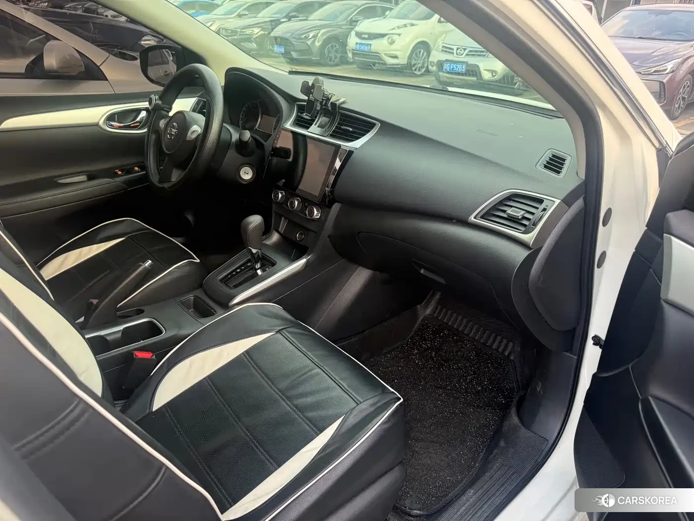 Nissan Sylphy 2025 Белый из Китая, фото 5