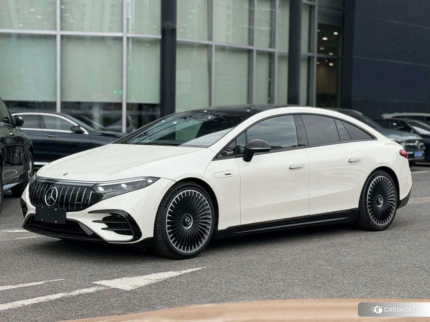 Mercedes-Benz EQS AMG 2022 Белый из Китая, фото 5