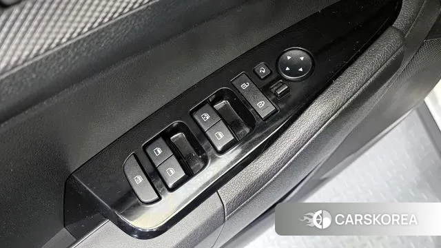 Kia Sportage 5th Generation 2021 Белый из Кореи, фото 5