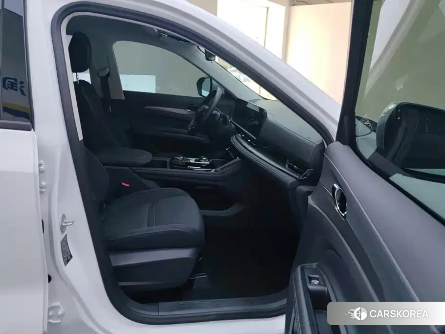 Ford Equator 2024 Белый из Китая, фото 5