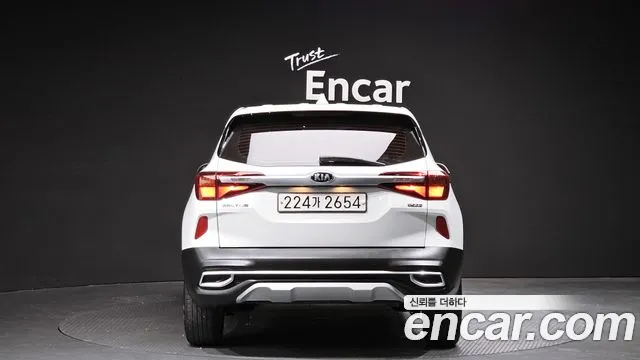 Kia Seltos 2020 Белый из Кореи, фото 5