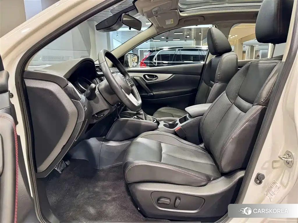 Nissan Qashqai 2023 Белый из Китая, фото 5