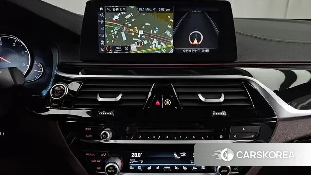 BMW 5 Series (G30) 2018 Синий из Кореи, фото 5