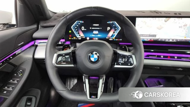 BMW 5 Series (G60) 2025 Белый из Кореи, фото 5