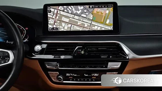 BMW 5 Series (G30) 2022 Белый из Кореи, фото 5