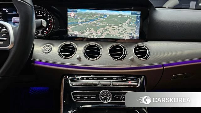Mercedes-Benz E-Class W213 2019 Белый из Кореи, фото 5