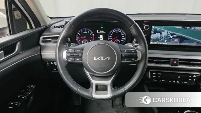 Kia K5 3rd generation 2022 Белый из Кореи, фото 5