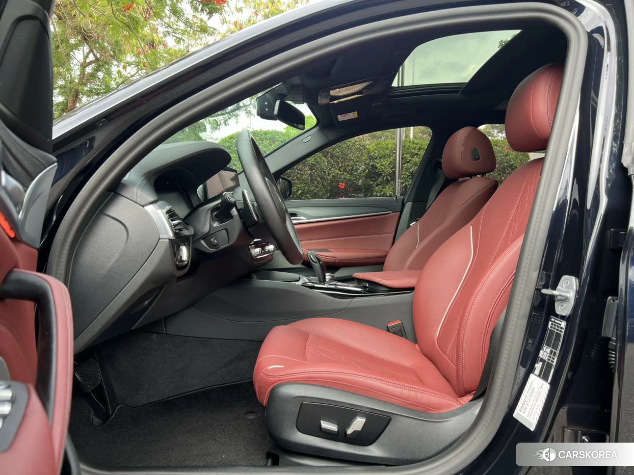 BMW 5 series 2023 Черный из Китая, фото 5