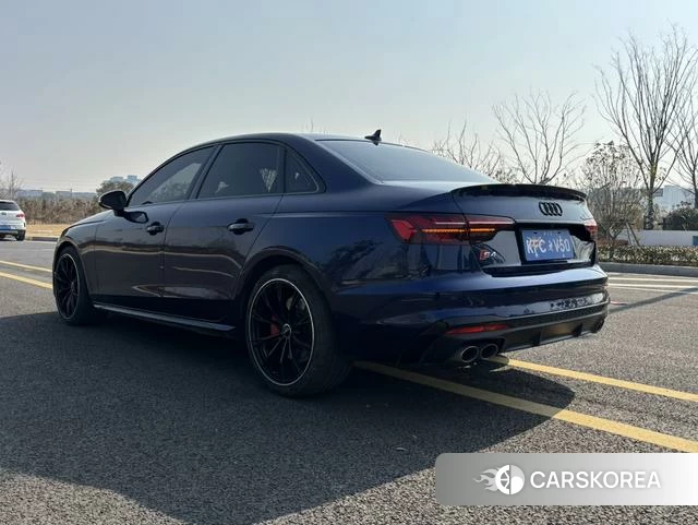 Audi S4 2021 Синий из Китая, фото 5