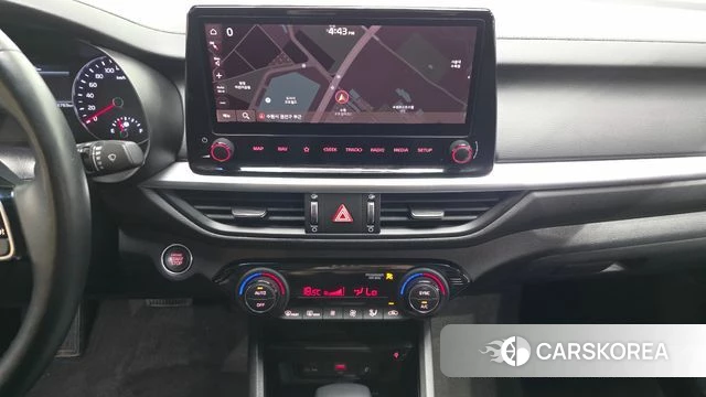 Kia The New K3 2nd generation 2022 Белый из Кореи, фото 5