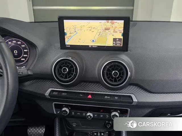 Audi Q2 2020 Серый из Кореи, фото 5